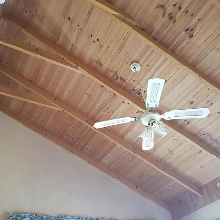 Mapleton Peaceful Provence Bnb Szoba fotó