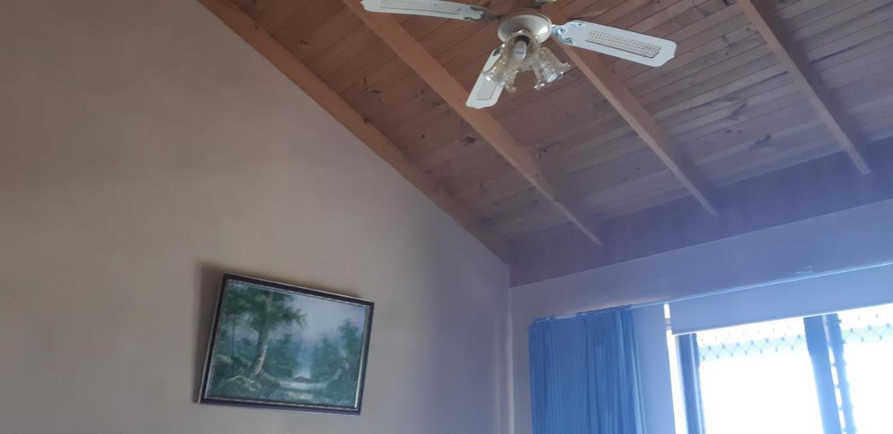 Mapleton Peaceful Provence Bnb Kültér fotó